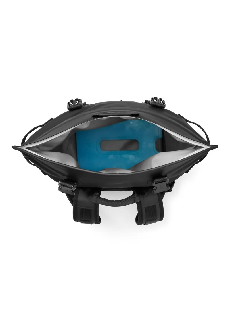 YETI Hopper M20 Soft Cooler Backpack in Black-6