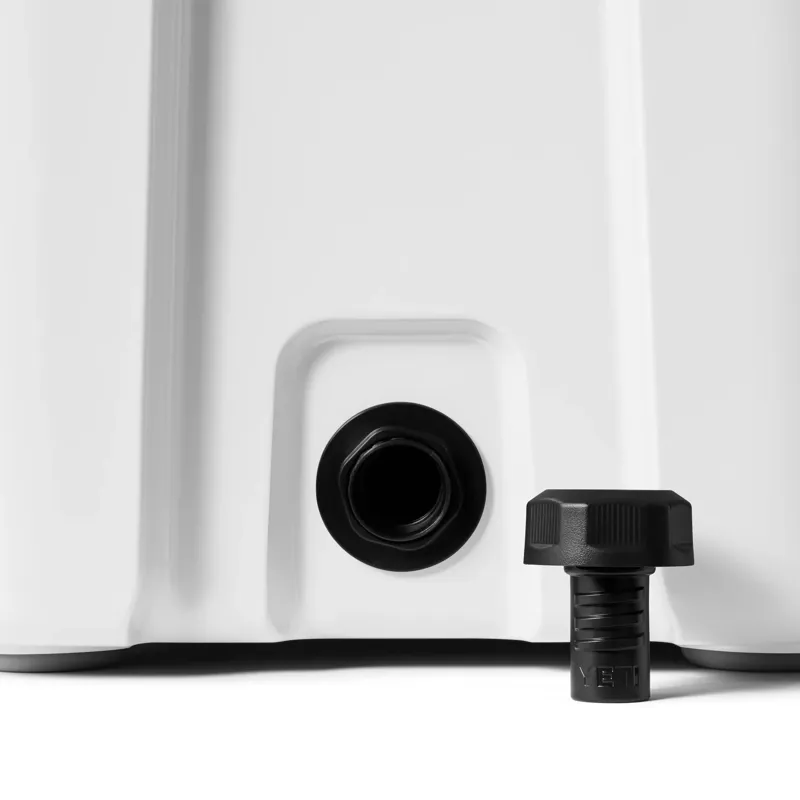 YETI Roadie 24 2.0 Cool Box in White-7
